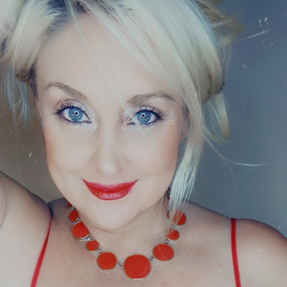 Vintage Red Necklace - Picture 8 of 8